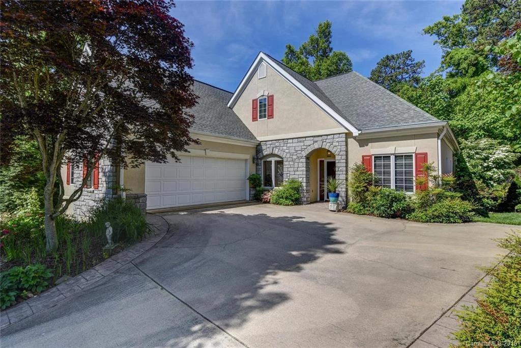 3 Tiverton Lane