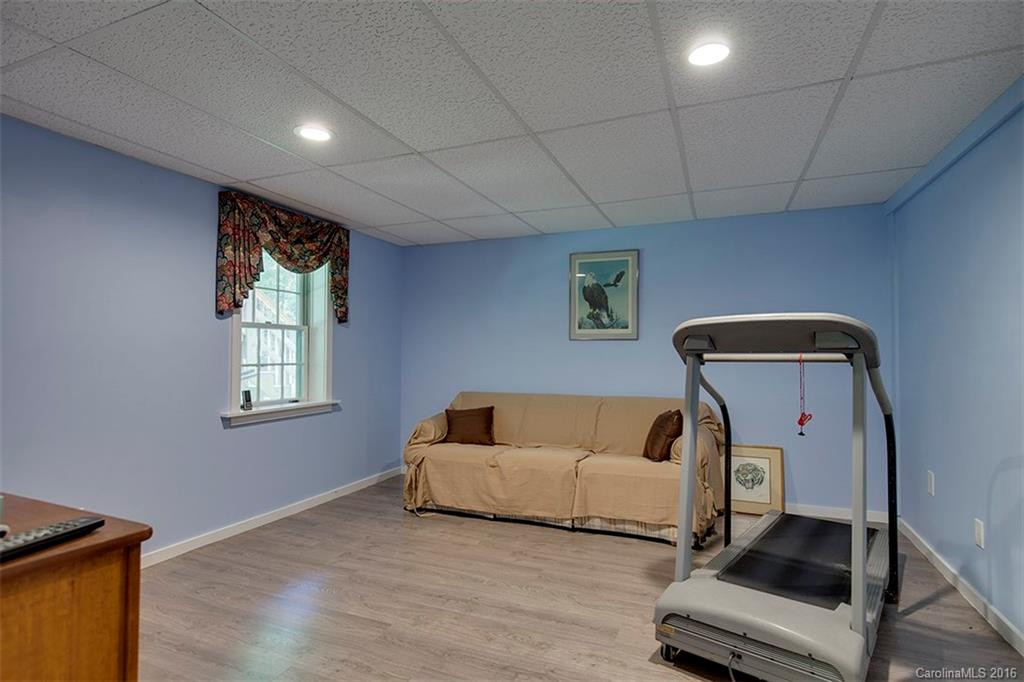 614 Country Club Road - Photo 12