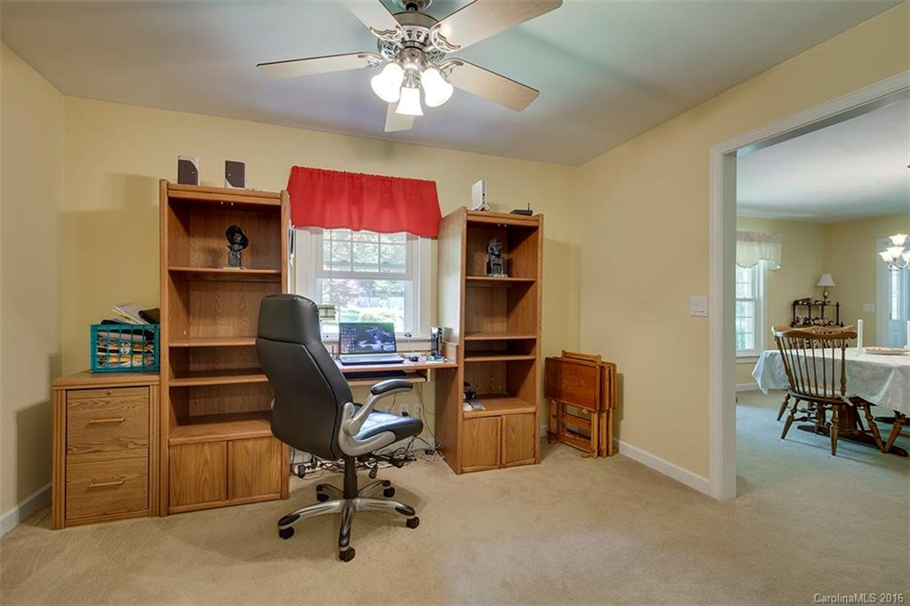 614 Country Club Road - Photo 6