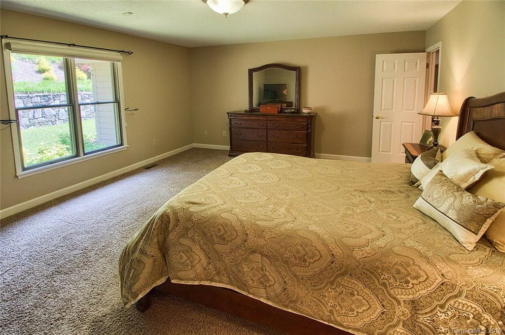 411 Rockmoor Way - Photo 14