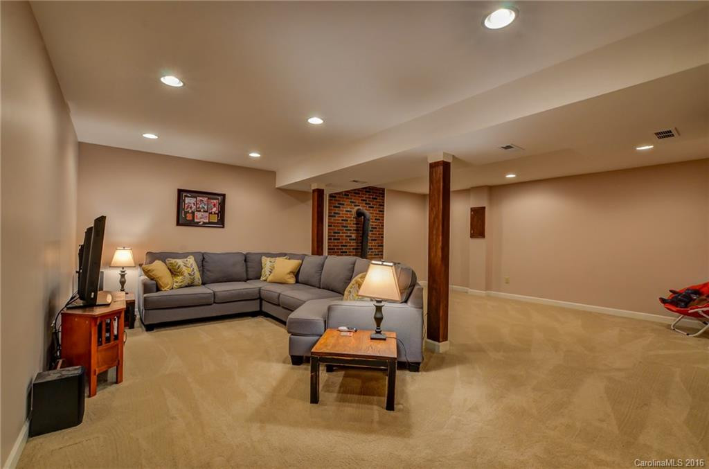 7 Moss Lane - Photo 18