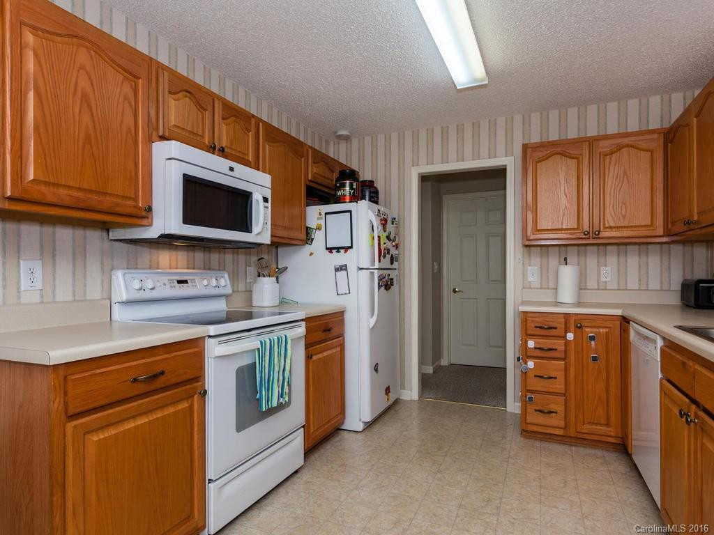 194 Farm Valley Road - Photo 4