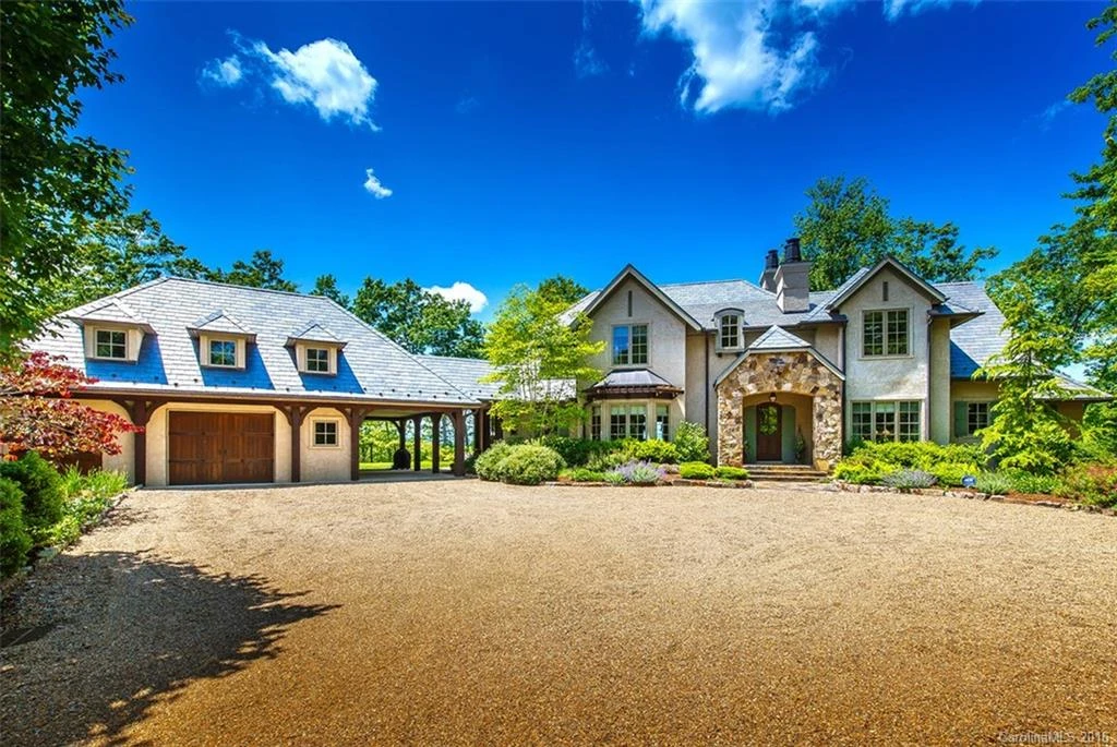 209 Chestnut Oak Lane