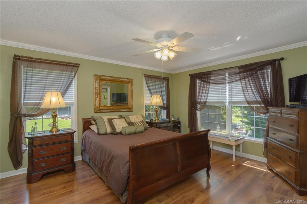 406 Emmas Grove Road - Photo 12