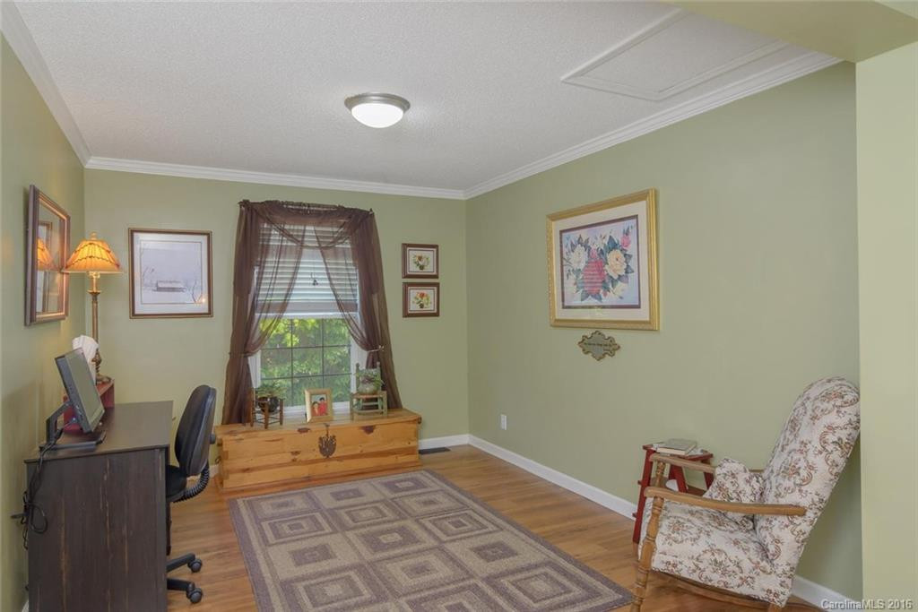 406 Emmas Grove Road - Photo 14