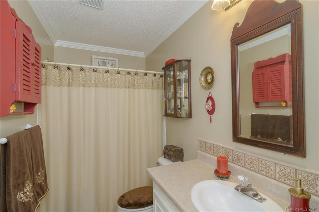 406 Emmas Grove Road - Photo 16