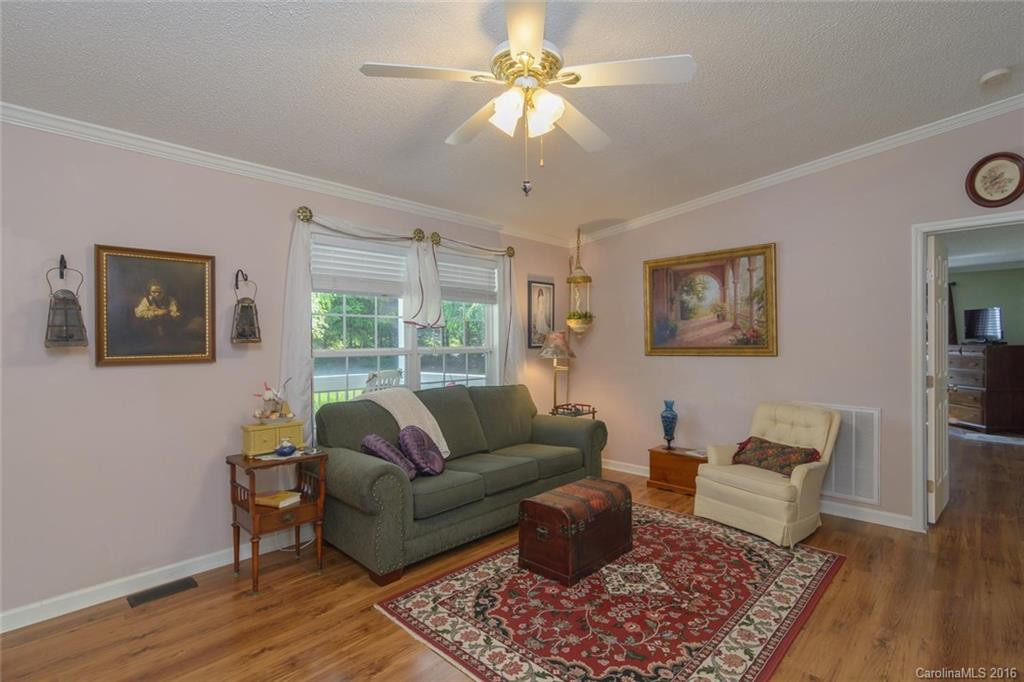 406 Emmas Grove Road - Photo 6
