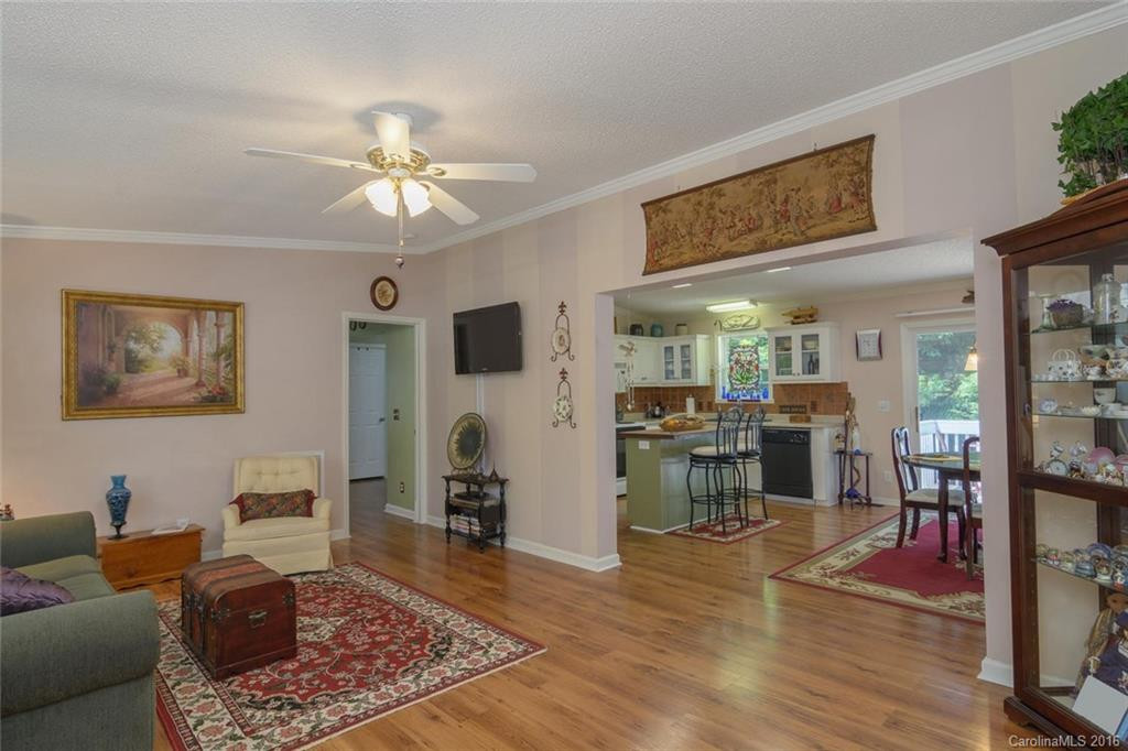 406 Emmas Grove Road - Photo 8