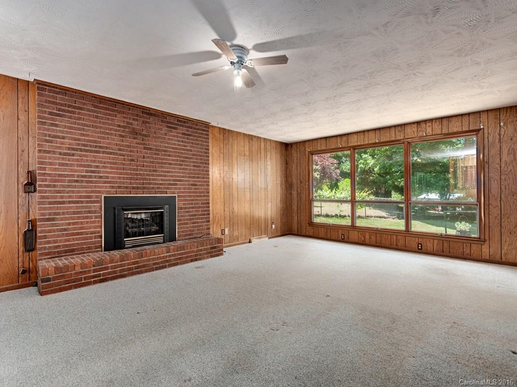 21 Deleuil Drive - Photo 2