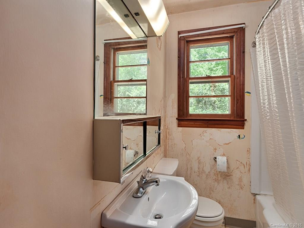 21 Deleuil Drive - Photo 9