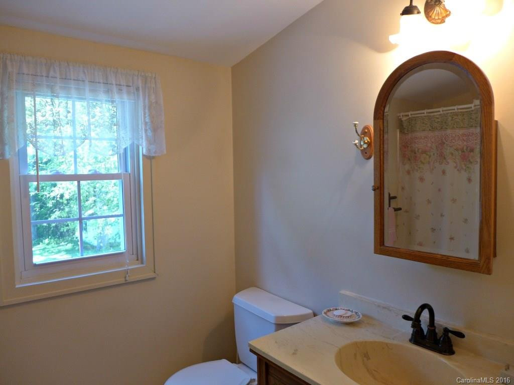 170 Probart Street - Photo 14