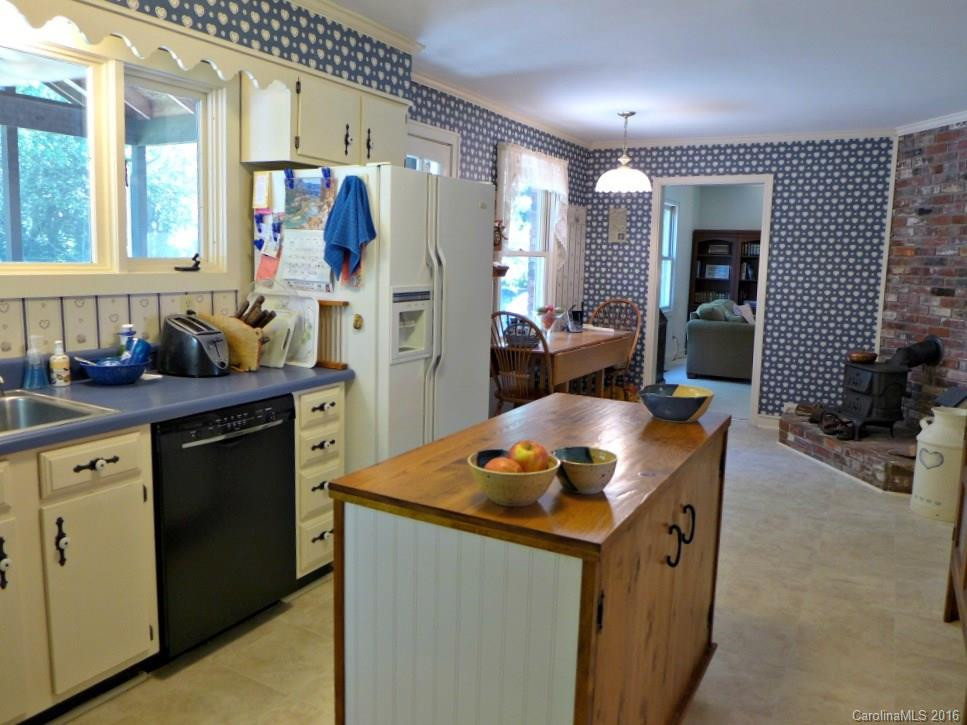 170 Probart Street - Photo 16