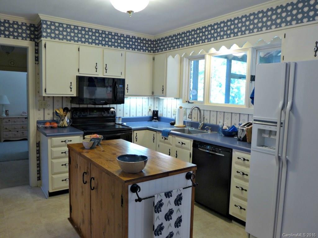 170 Probart Street - Photo 17