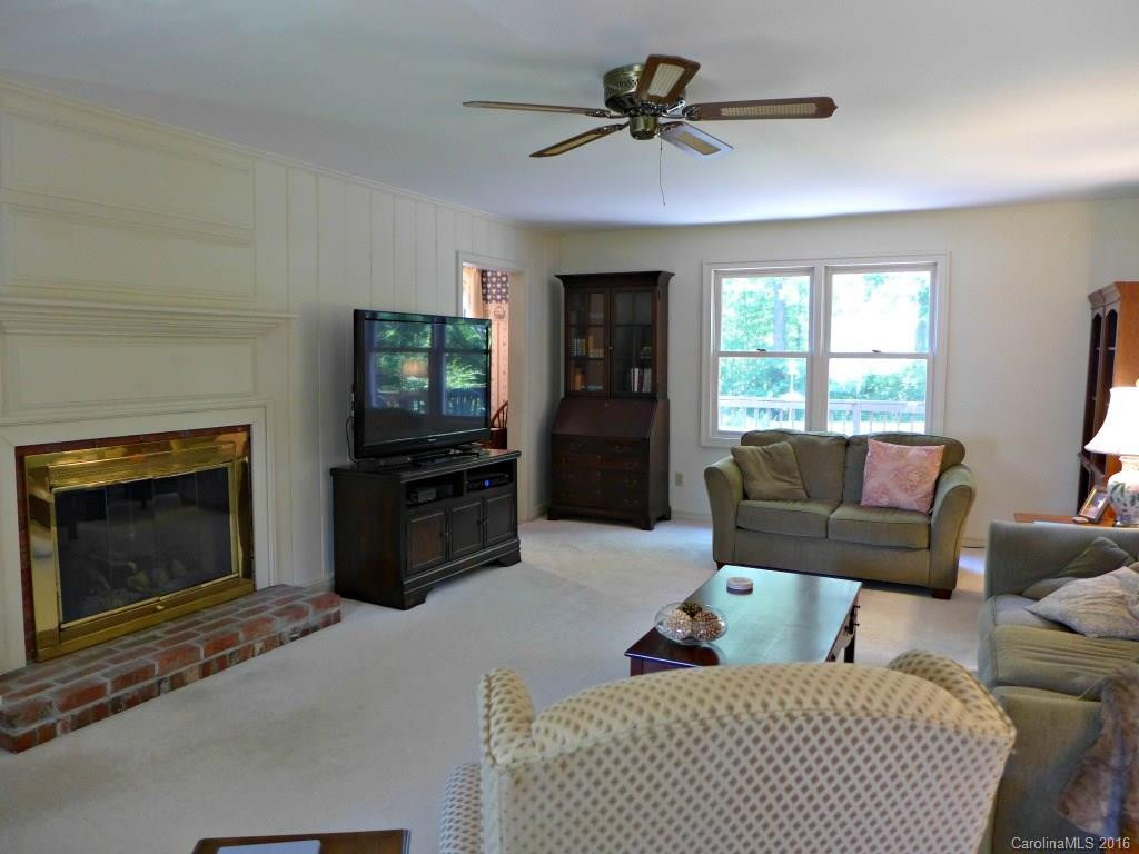170 Probart Street - Photo 6