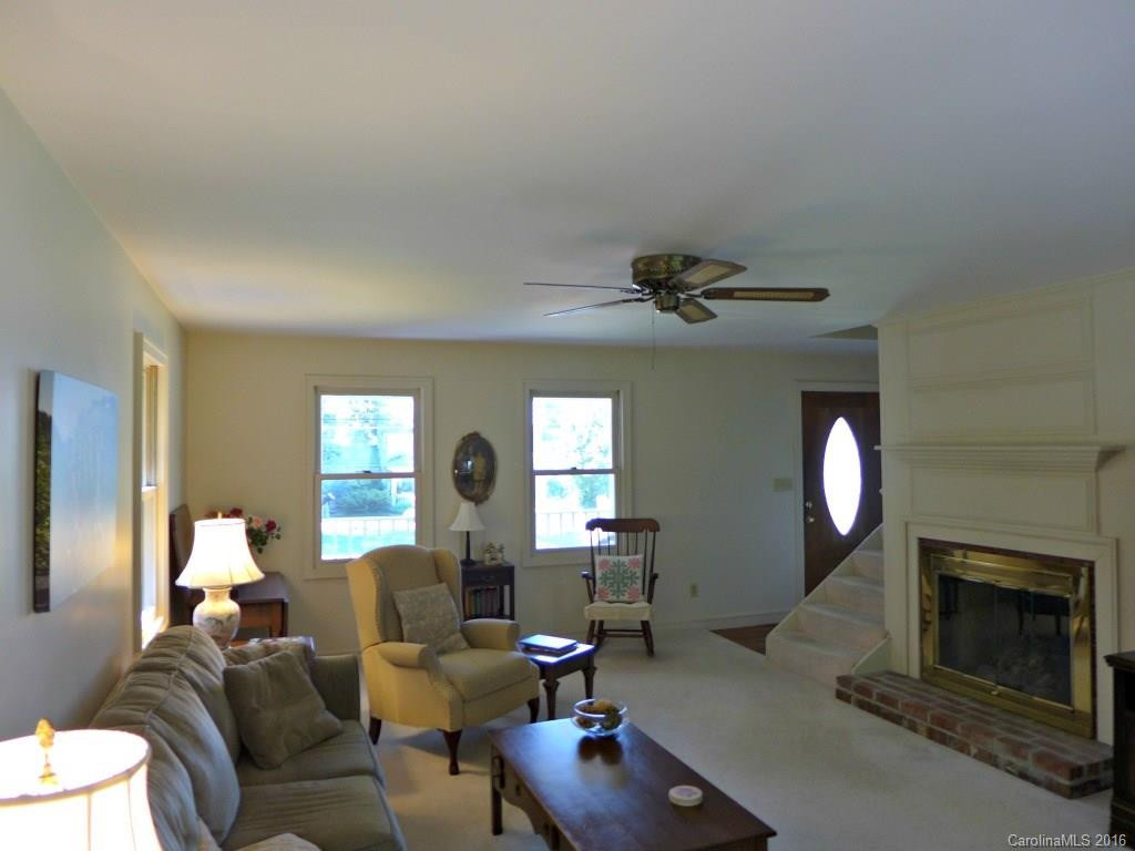 170 Probart Street - Photo 8