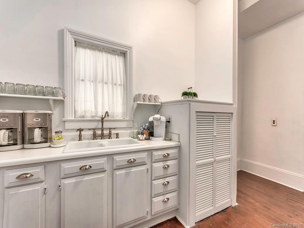 2810 Greenville Highway - Photo 9