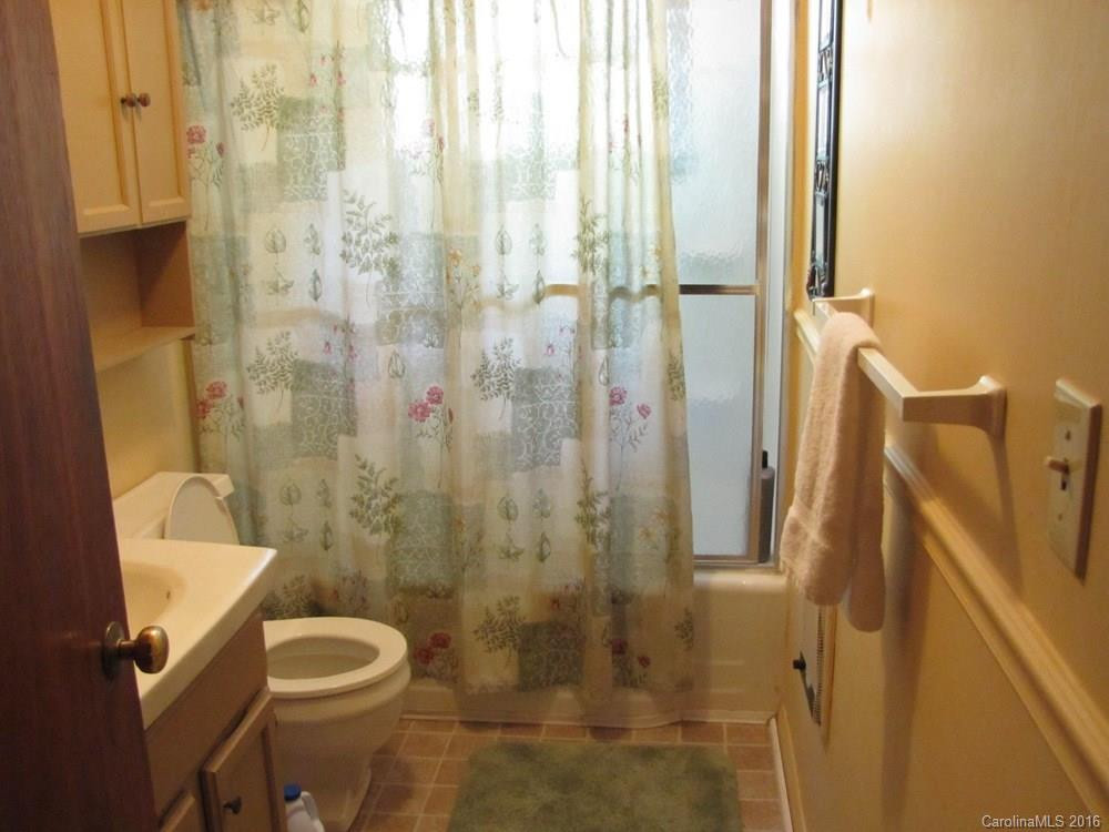 250 Mondamin Road - Photo 13