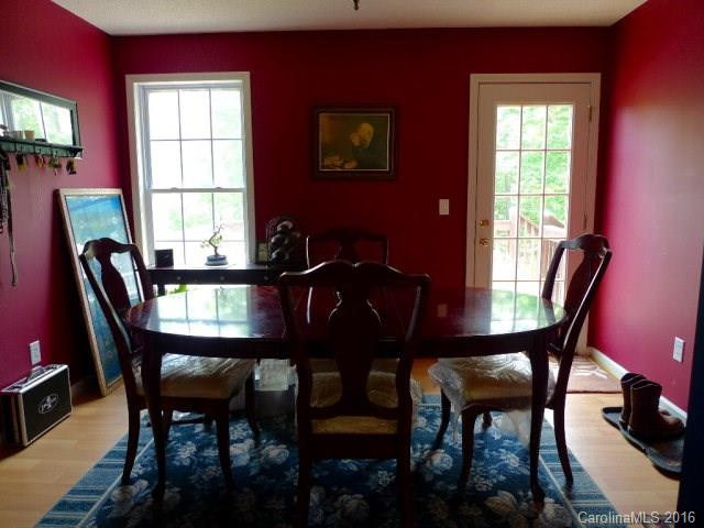 2505 Silverbrook Court - Photo 4