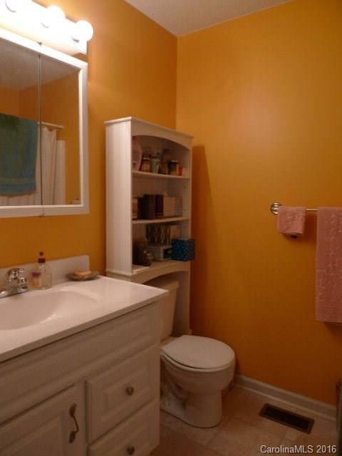 2505 Silverbrook Court - Photo 7