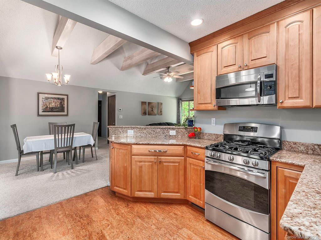 8 Sunnycrest Drive - Photo 11