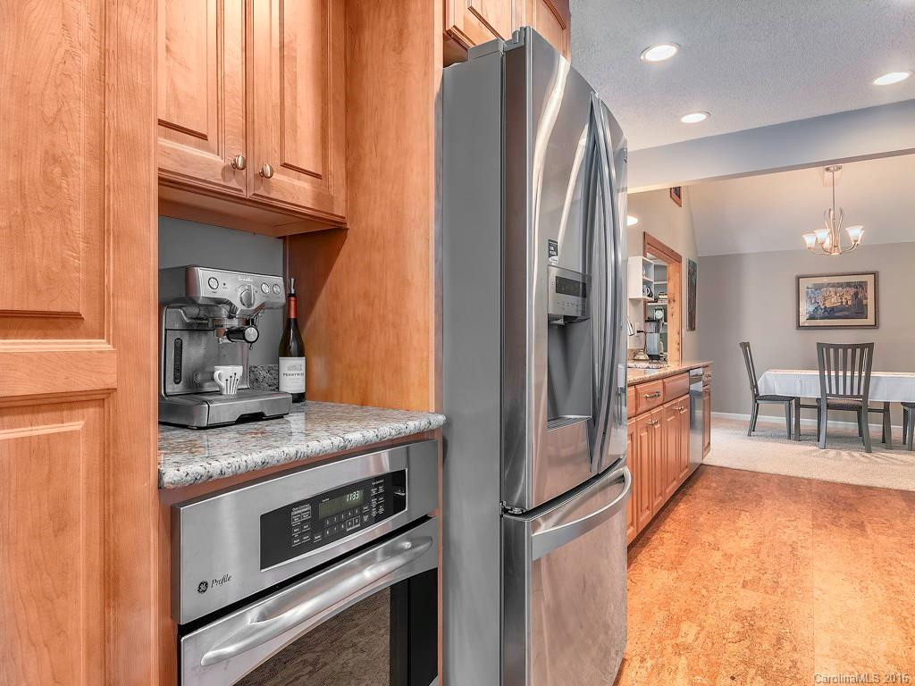 8 Sunnycrest Drive - Photo 12