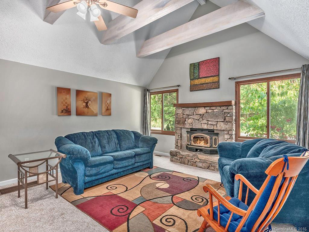 8 Sunnycrest Drive - Photo 4