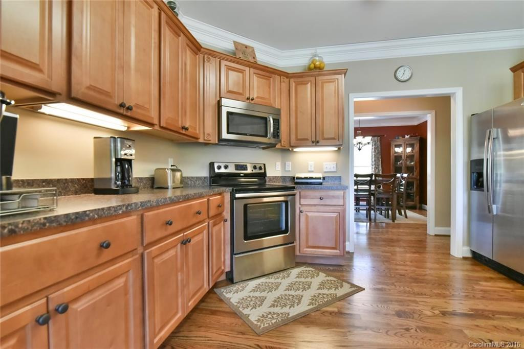 17 Lancaster Lane #10, 9, 8 - Photo 11