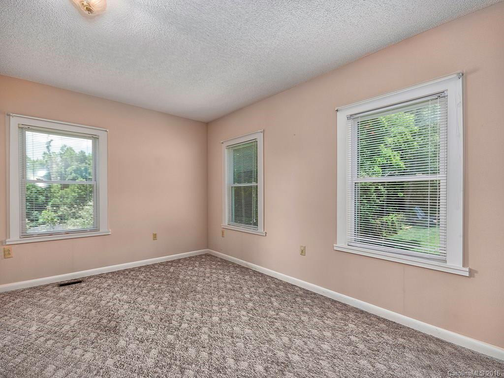22 Karens Place - Photo 14
