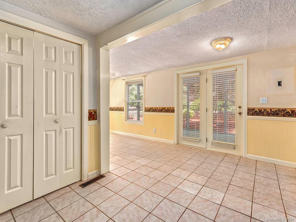 22 Karens Place - Photo 6
