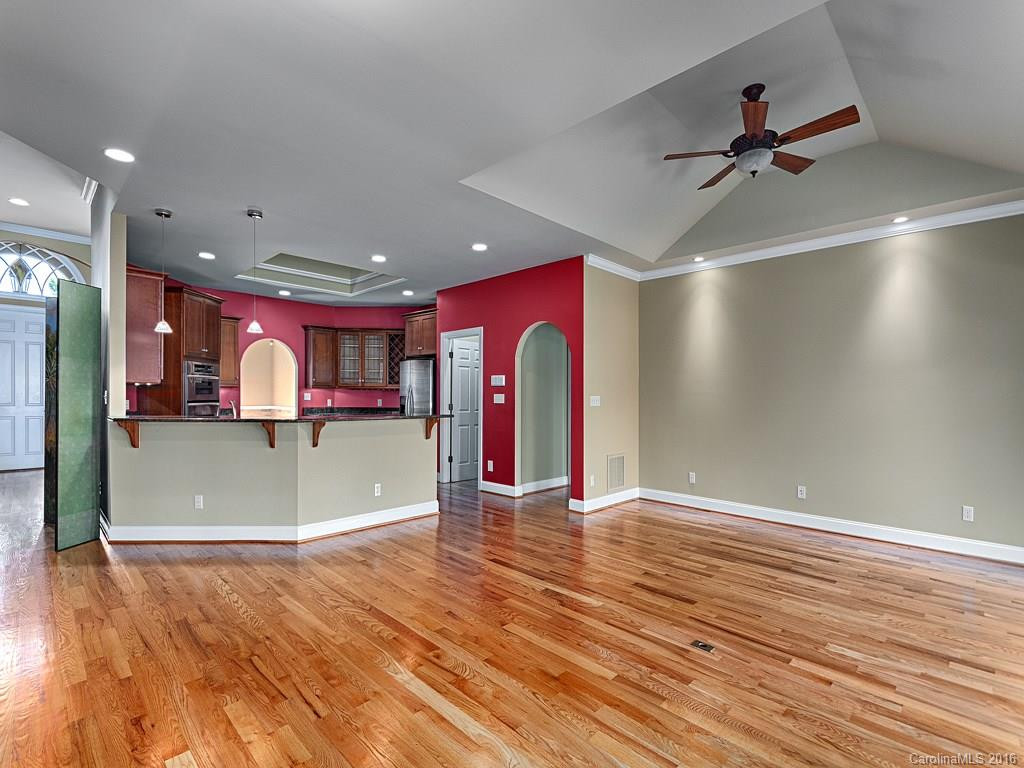28 High Bluff Drive - Photo 7