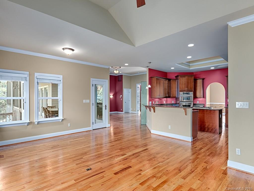 28 High Bluff Drive - Photo 9