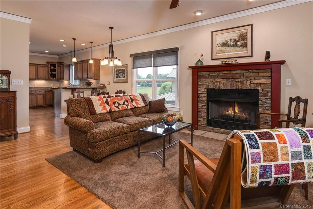 156 Pickens Road - Photo 4