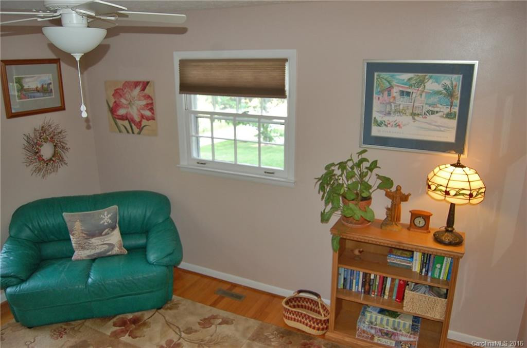 136 Dogwood Drive - Photo 17