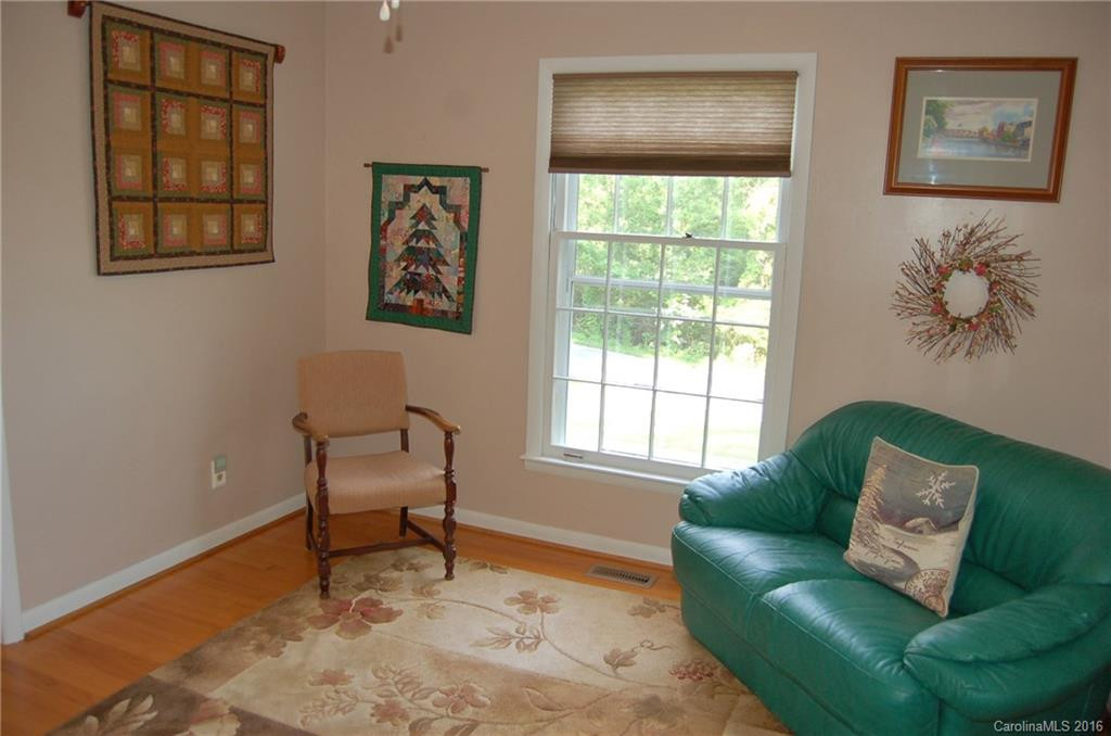 136 Dogwood Drive - Photo 18
