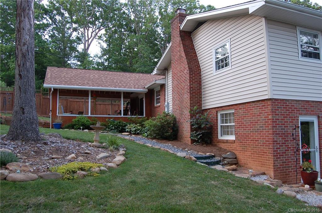 136 Dogwood Drive - Photo 3