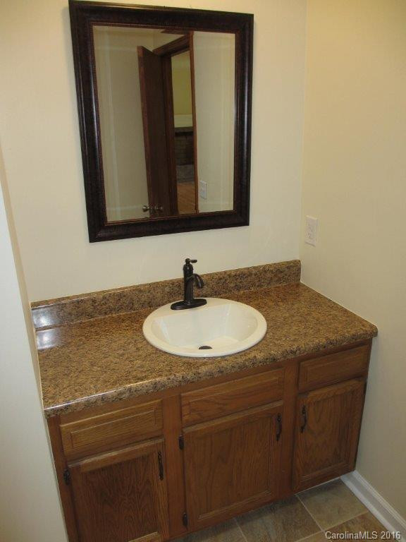 72 Meadow View Drive - Photo 4