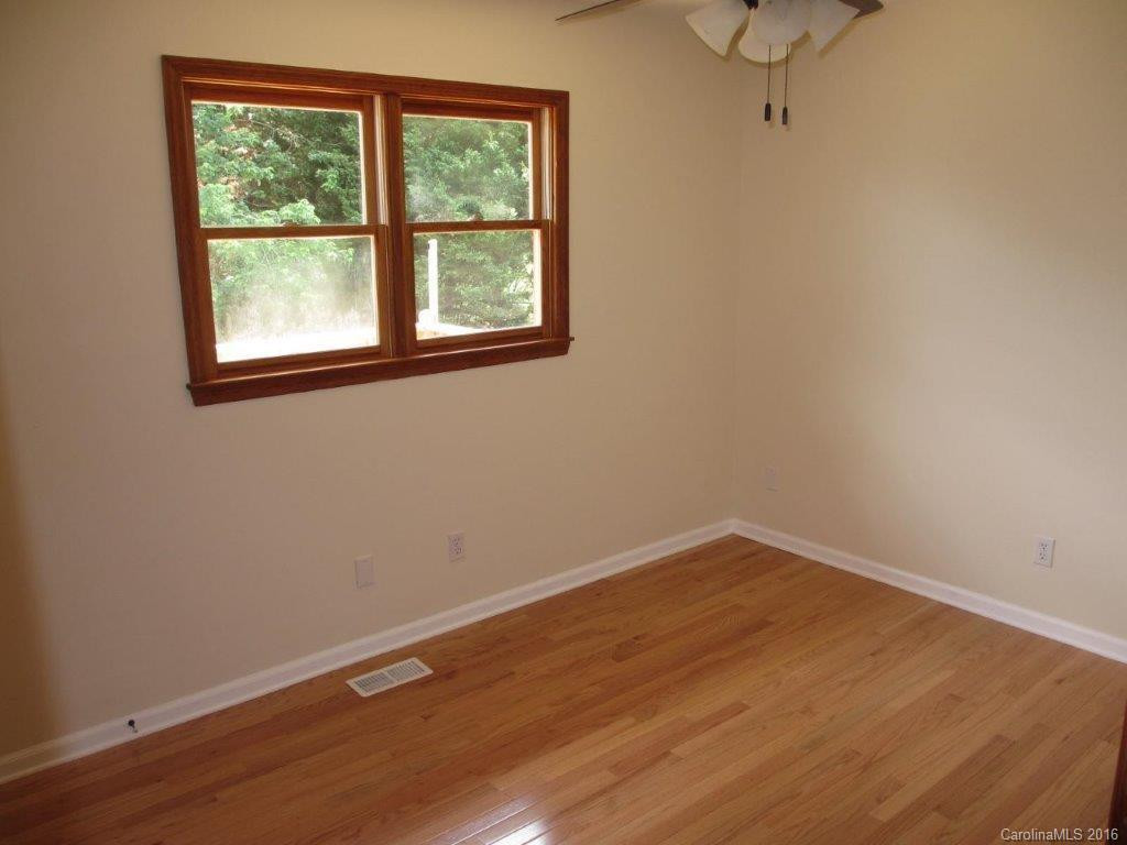 72 Meadow View Drive - Photo 8