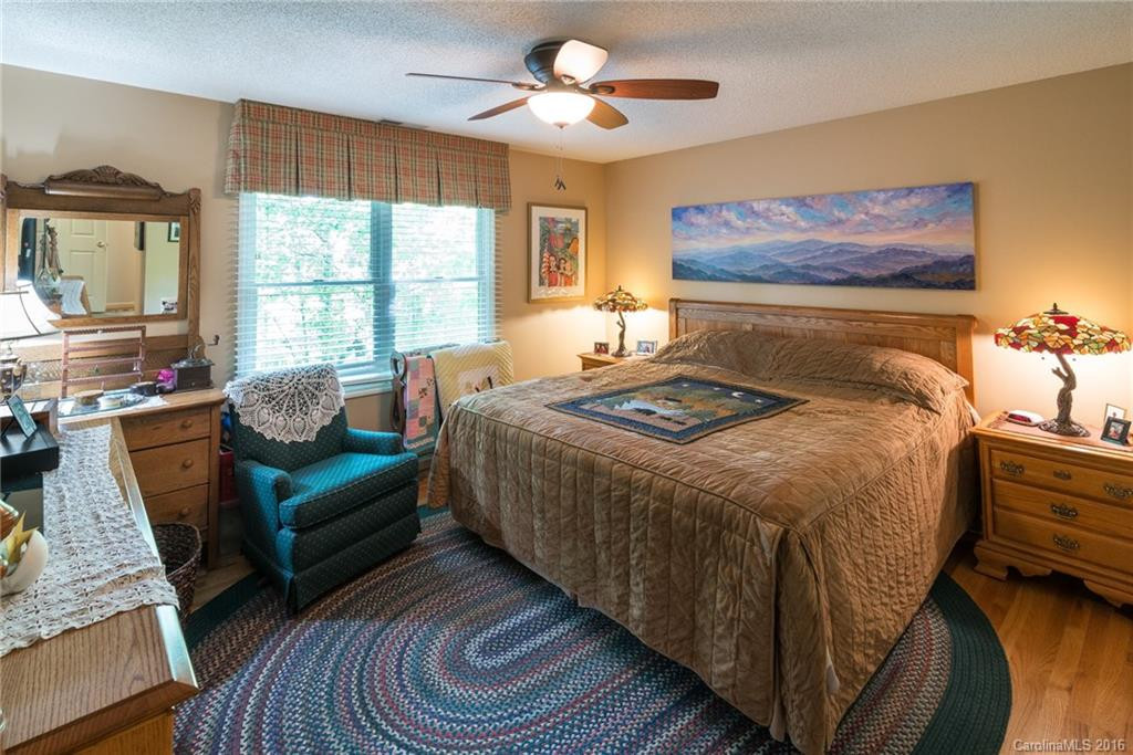 703 Laurel Avenue - Photo 13