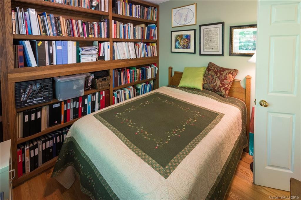703 Laurel Avenue - Photo 16