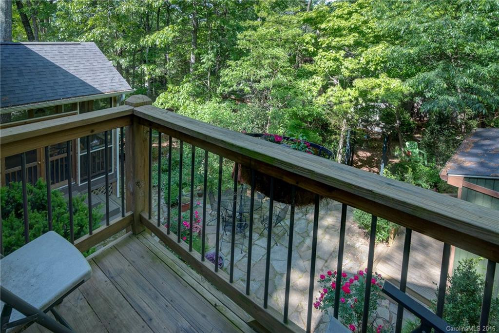 703 Laurel Avenue - Photo 18