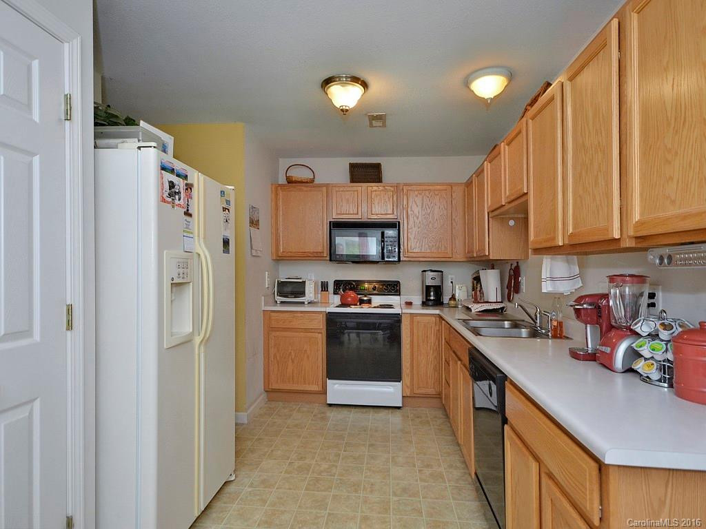 92 Wiltshire Circle - Photo 4
