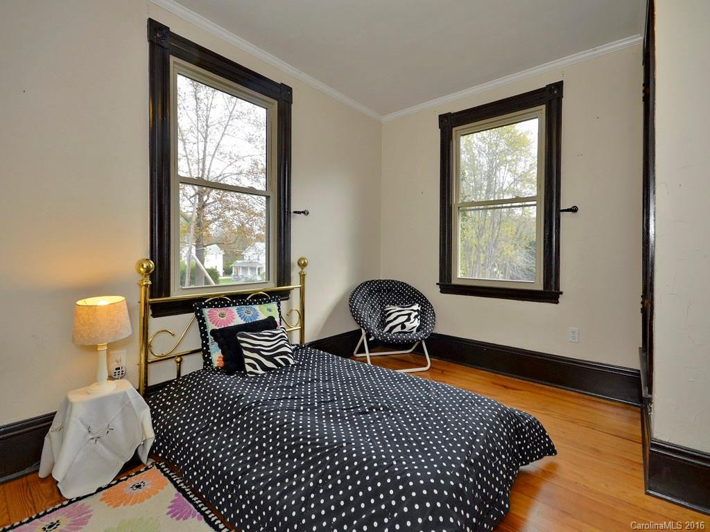 842 Dale Street - Photo 17