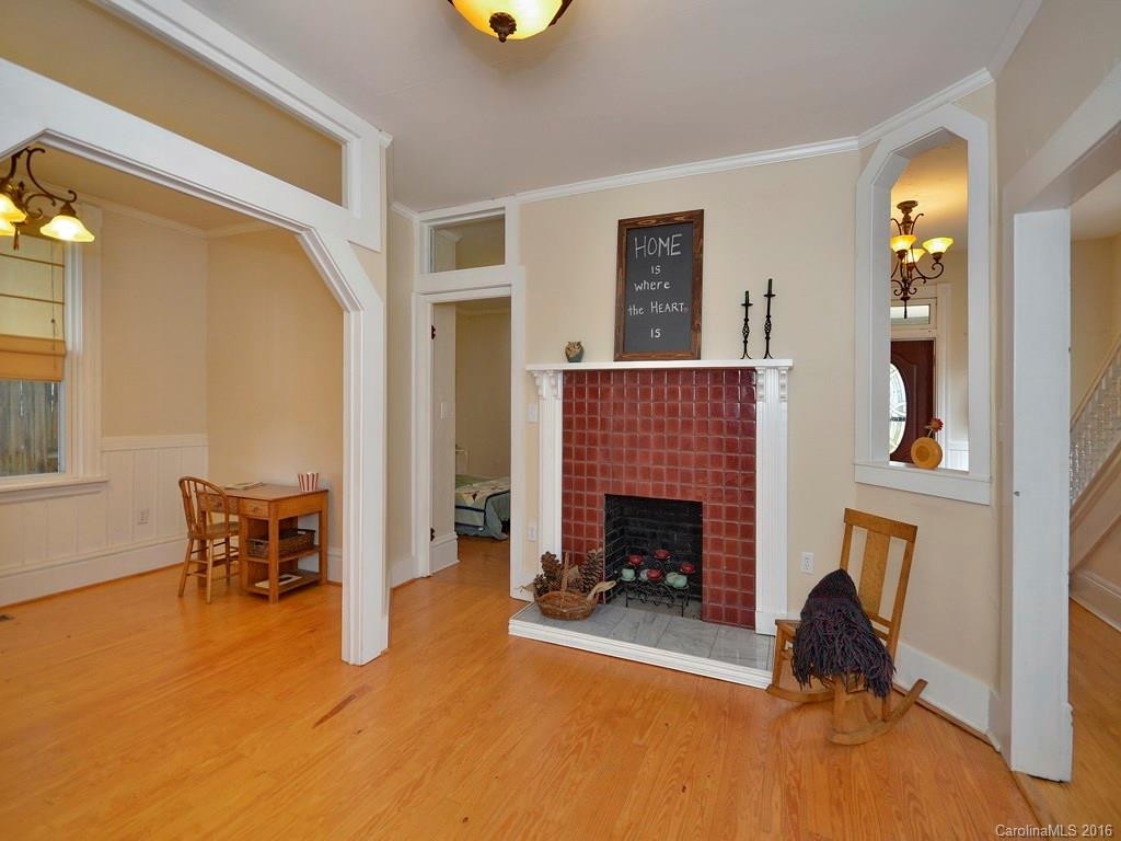 842 Dale Street - Photo 3