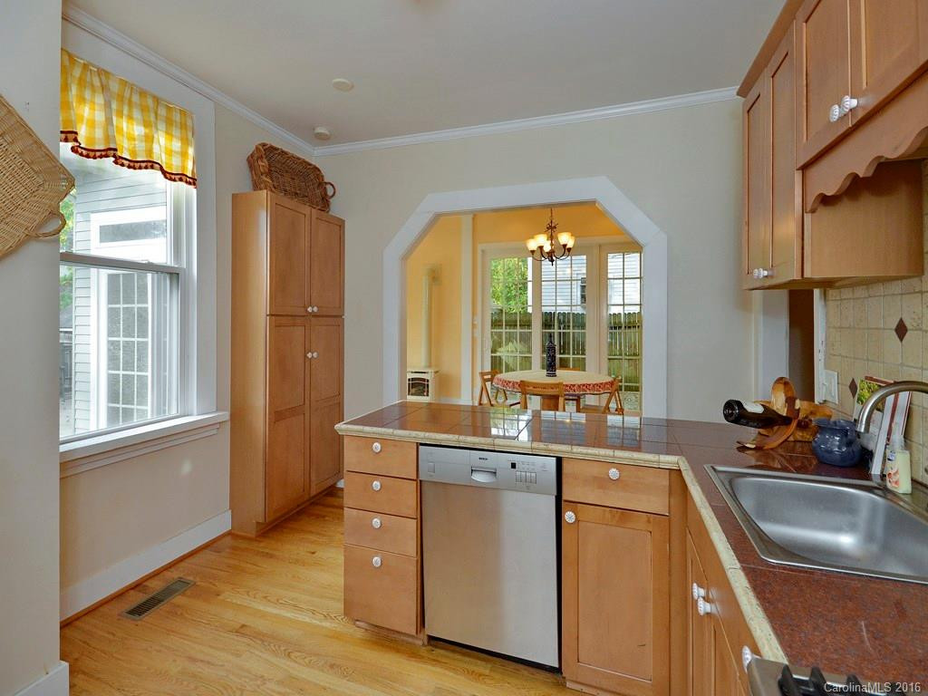 842 Dale Street - Photo 7