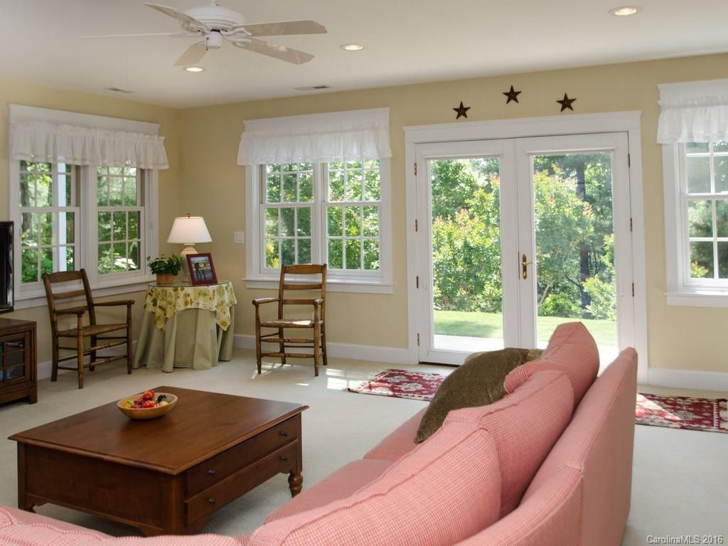 116 Scenic Drive - Photo 18