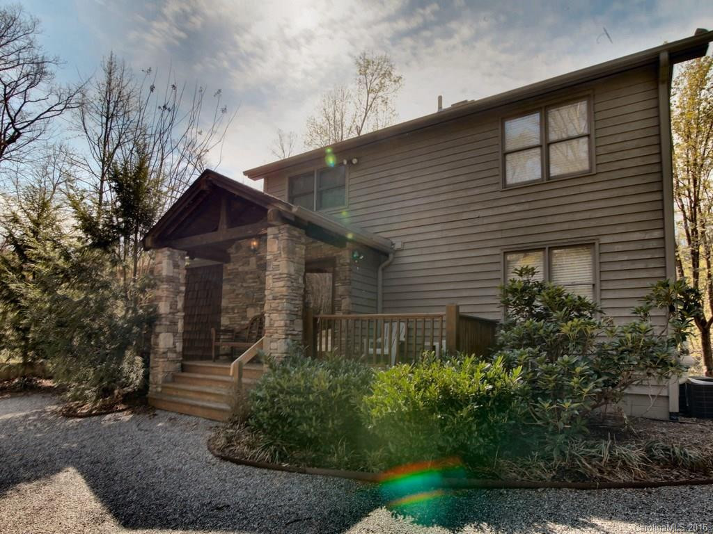 124 Lake Boulevard - Photo 2