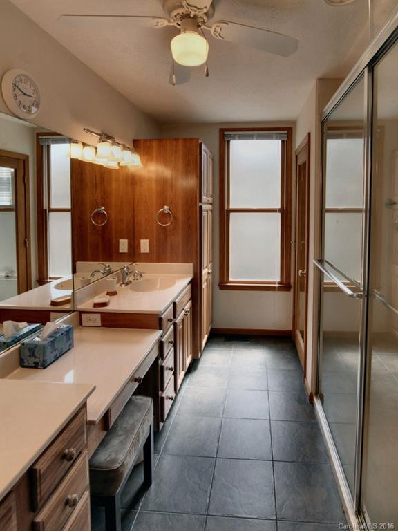 124 Lake Boulevard - Photo 8