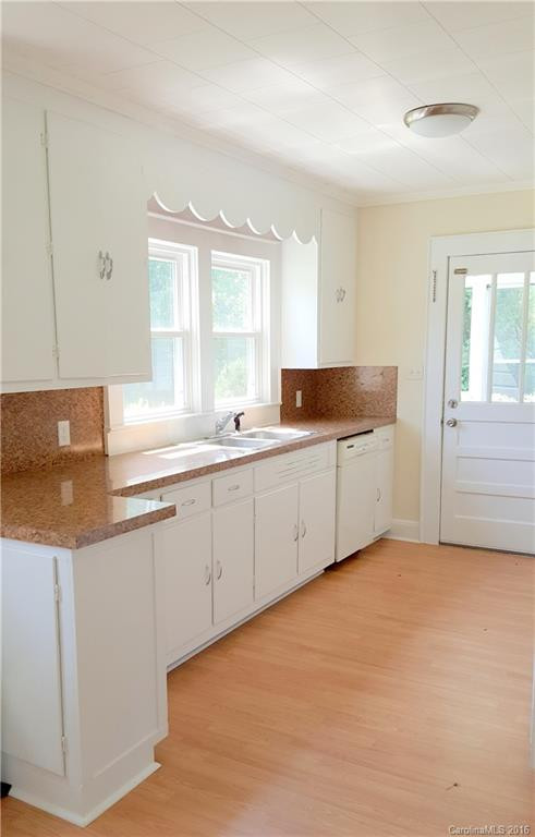 206 Valdese Avenue - Photo 10