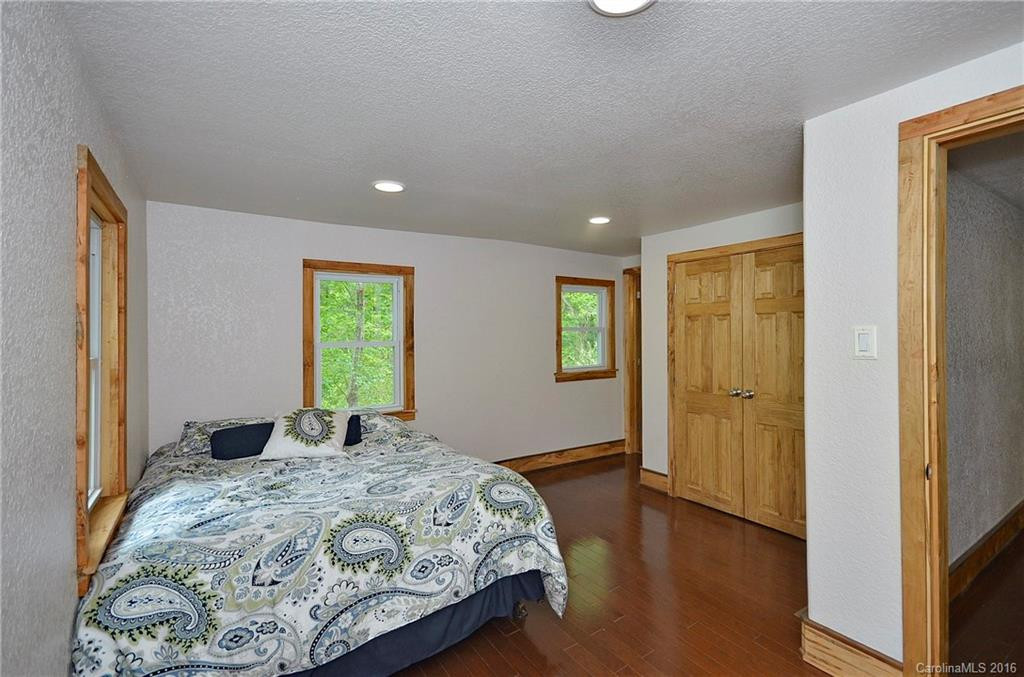 128 Silversteen Drive - Photo 8