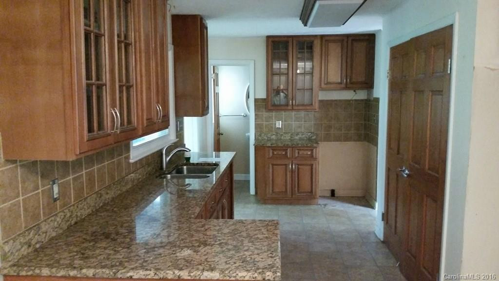 2205 Harden Circle - Photo 2